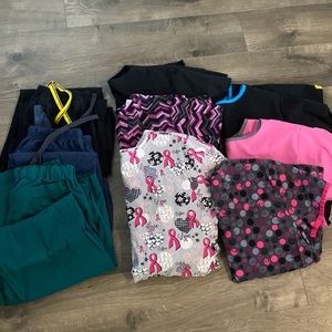 Bundle of medium scrubs